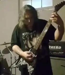 Heavy Guitarist Looking...588731560871208965