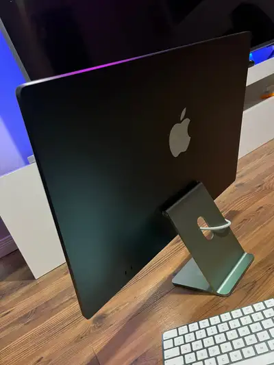 Like New Green Apple iMac 2021 w/ M1 Chip 8GB 256GB SSD I, View more