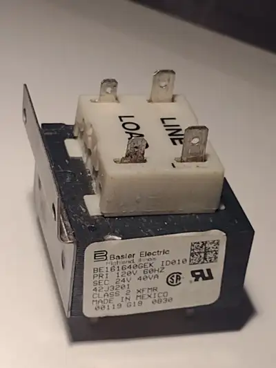 TRANSFORMATEUR 120V/24V 40VA BASLER BE161640GEK / 42J3201, View more