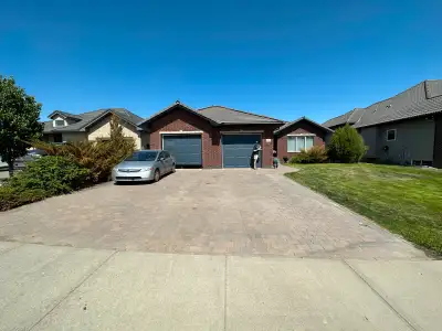 Desert Blume-5Bed3Bath Walkout Bungalow.