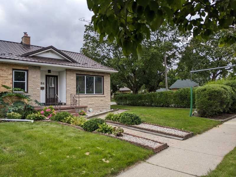 3 Bedroom 2 Bathroom House Long Term Rentals Kitchener / Waterloo