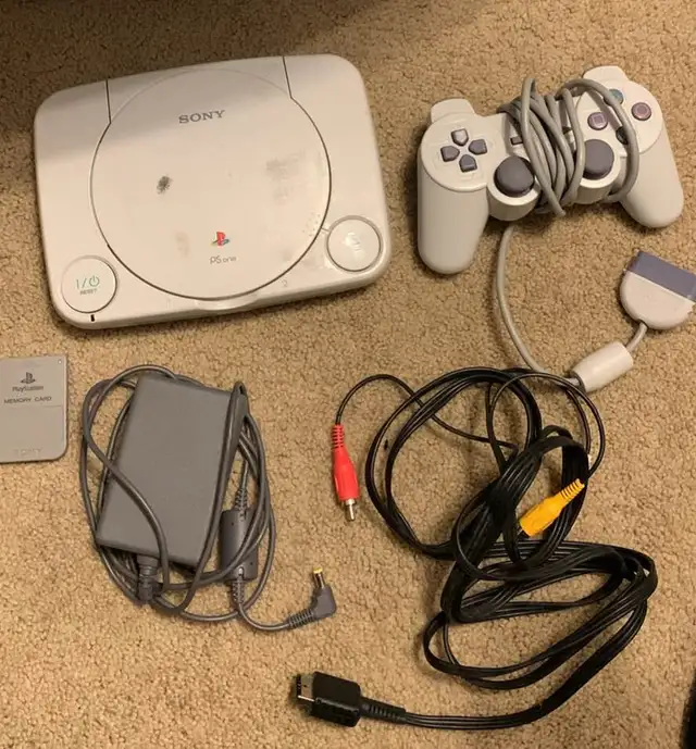 Sony PS1 Mini console bundle