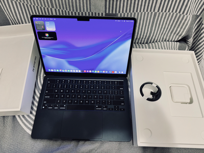 Macbook air M2, View more