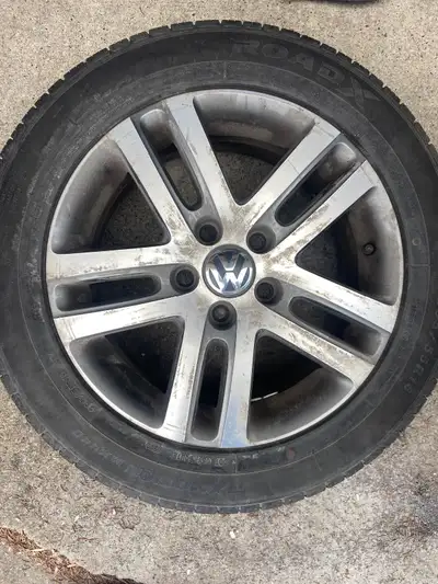 205/55 r16 Set of 4 Road X tires, all season and VW Jetta OEM rims. Good condition. No damage. 400$...