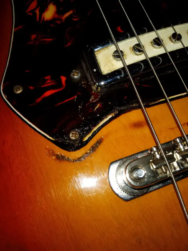 1969 Silvertone in Guitars in Mississauga / Peel Region - Image 5