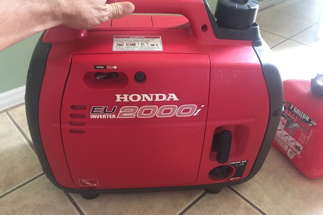Looking for the out'er shell for a EU2000i Honda Inverter in Other in North Bay