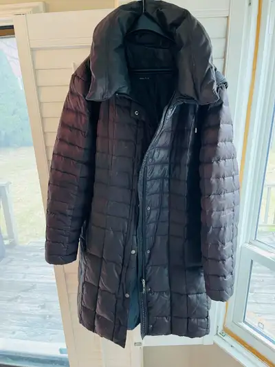 Women Mid-Length Removable Hood Light Puffer Jacket, View more