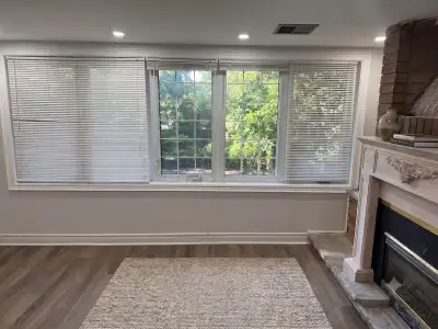 Fully renovated 2 bedroom spacious apartment (1000 sqft) in a good neighborhood. Parking and Patio i...