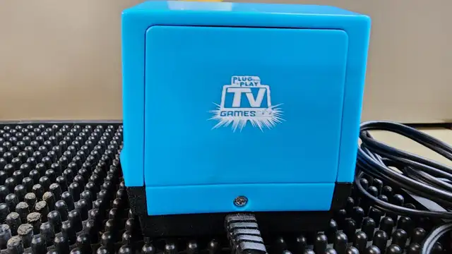 2004 Jakks Namco Pacific Ms Pac Man Plug and Play Arcade tv Game in Older Generation in Ottawa - Image 9