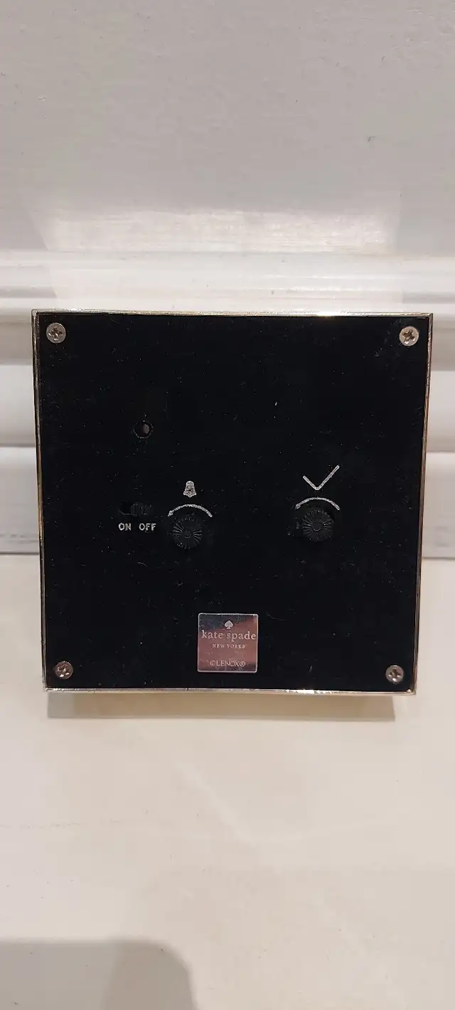 Kate Spade Alarm Clock537090690573946883
