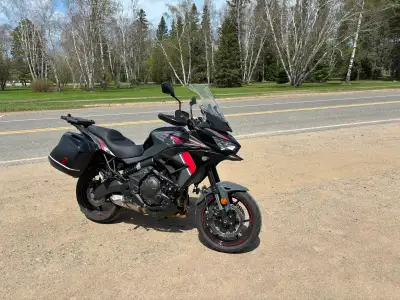 2024 Kawasaki Versys 650 LT 649 cc parallel twin, liquid cooled 6 speed manual transmission 2,330 km...