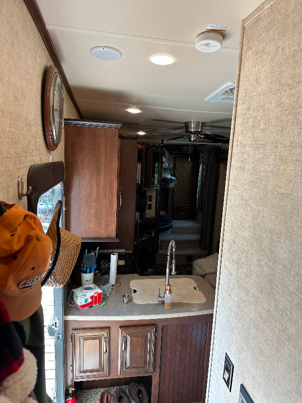 2018 Sandpiper in Travel Trailers & Campers in Bathurst - Image 3