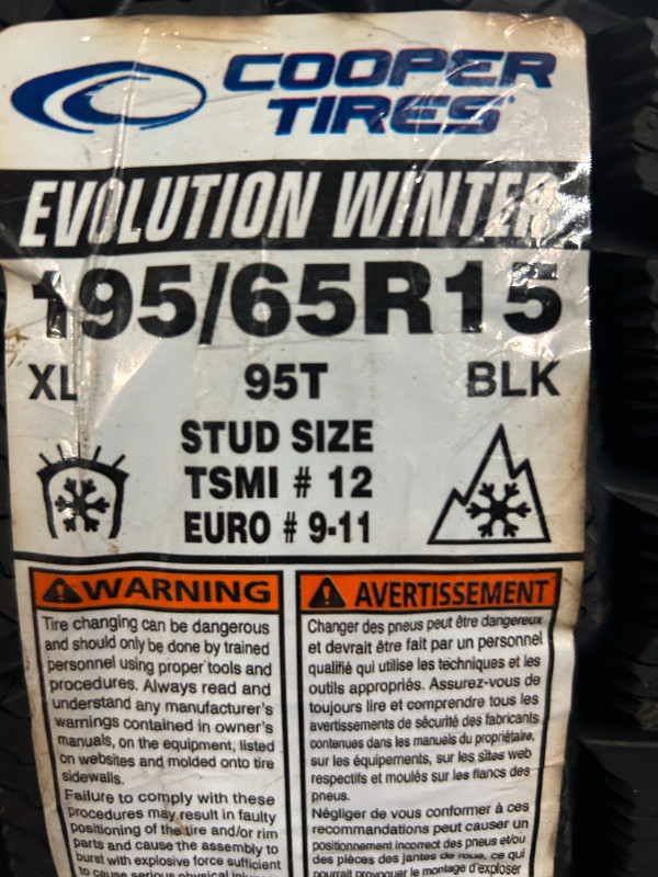 4 Brand New Cooper Evolution Winter 195/65R15 winter tires in Tires & Rims in Ottawa