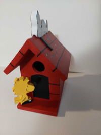 Birdhouse Snoopy and Woodstock 