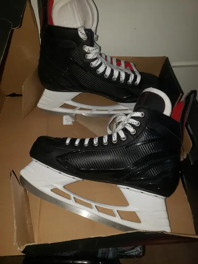 Skates for men size 12 men in Skates & Blades in Mississauga / Peel Region - Image 2
