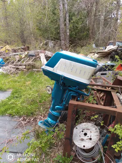 Call on the phone if interested Todd 613 267 4379 I have Two vintage 1959 18hp Evinrude, One is a ti...