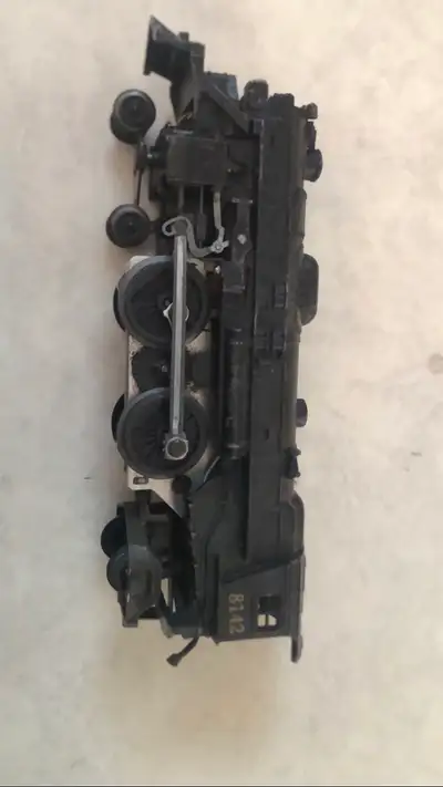 Here is a used Lionel 8142 Locomotive, ready to chug its way into your collection or onto your model...