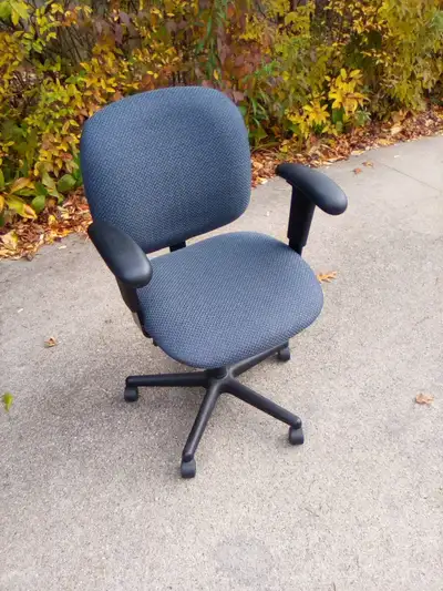 Office chair (blue), View more