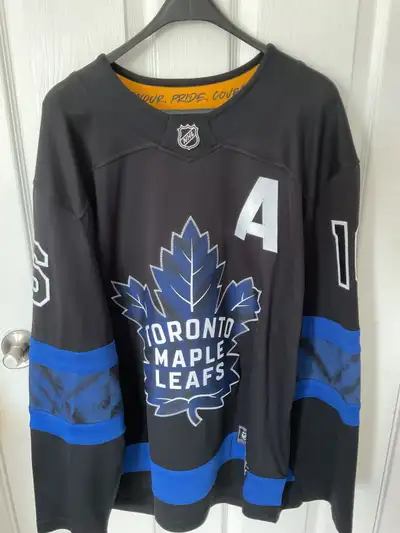Leaf’s jersey, View more