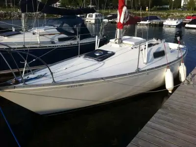 The Mirage 24 is a classic C&C design built by Canadian yacht maker Mirage Yachts of Pointe Claire,...
