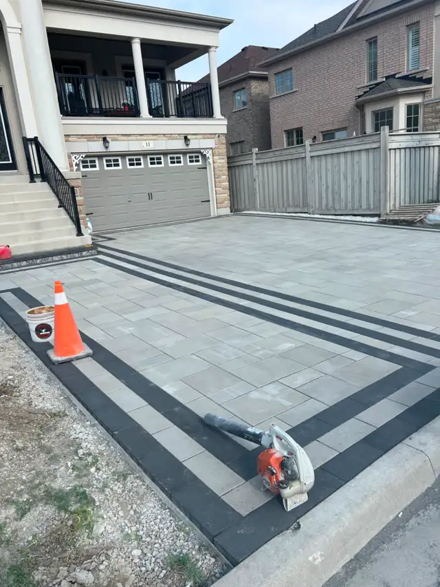J&L Interlocking Landscaping Grass Wooden Fence Retaining Wall in Interlock, Paving & Driveways in City of Toronto - Image 10