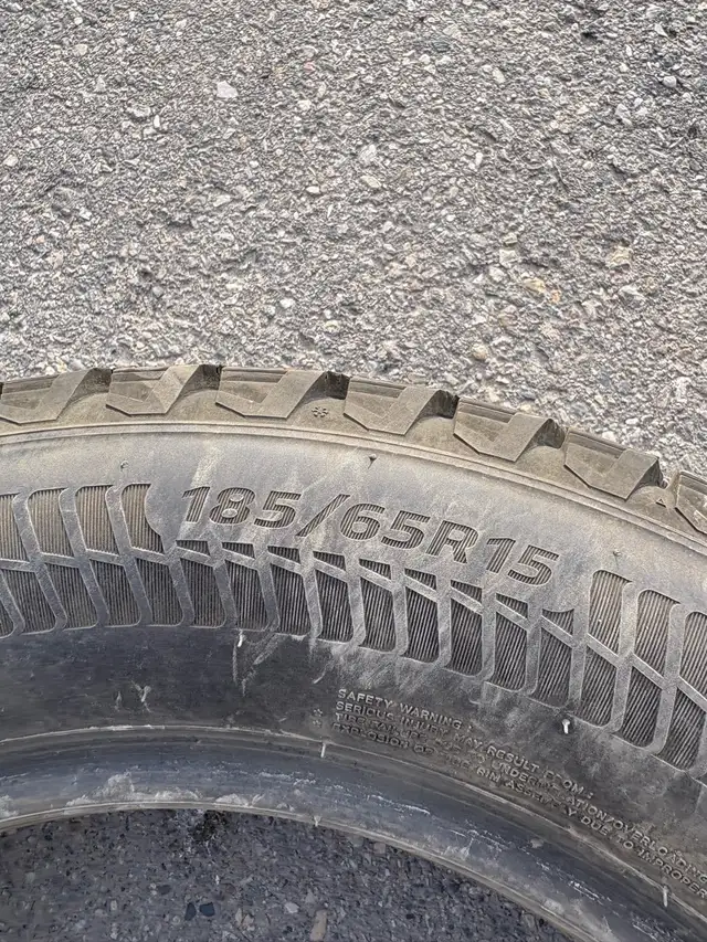 4 Winter Tires 185/65R15 in Tires & Rims in Regina - Image 3