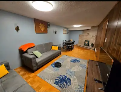SPACIOUS @ FAMILY FRIENDLY ALL FURNISHED BASEMENT SUITE