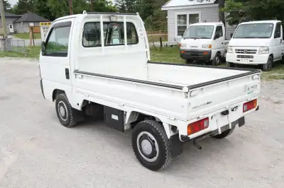 Selling certified with no hidden fees and no extra fee for safety. Make: Honda Model: Acty Year: 199...
