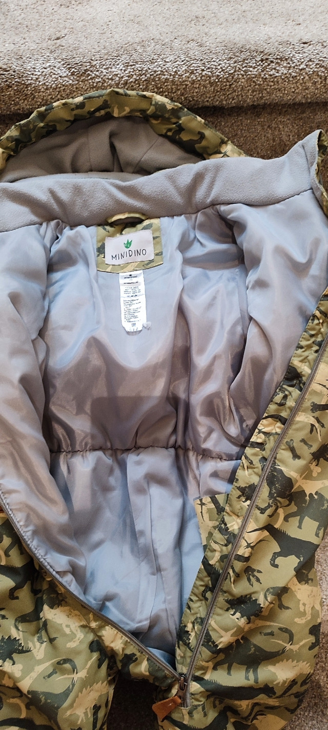 Toddler Waterproof Frosty Slope Insulated  in Clothing - 4T in Edmonton - Image 2