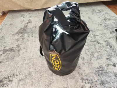 KEEN WATERPROOF UTILITY ROLL TOP DRY BAG BACKPACK BLACK, View more