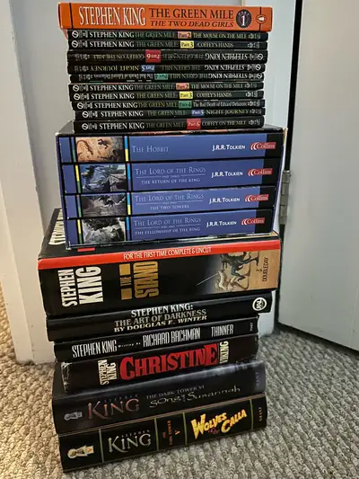 Lot of Books (Stephen King & The Lord Of The Rings), View more