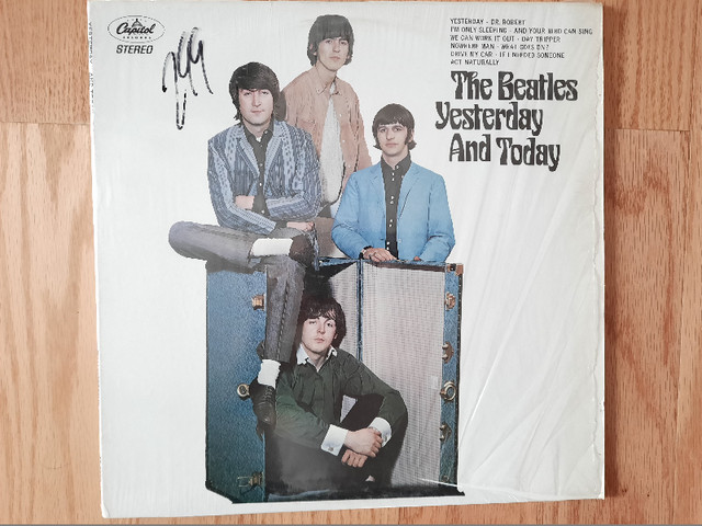 The Beatles Vinyls and CDs in good condition in CDs, DVDs & Blu-ray in Markham / York Region