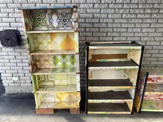 Shelves ( 2 Remaining Available ) dans Autre  à Sudbury - Image 4