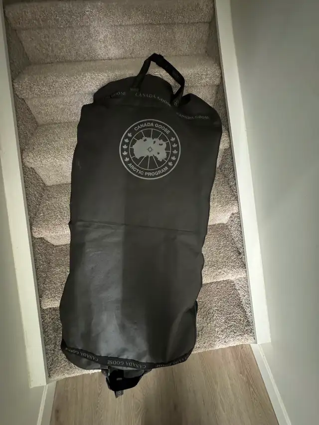 Men’s XS Canada Goose Expedition Parka Black with Fur in Men's in Calgary - Image 6