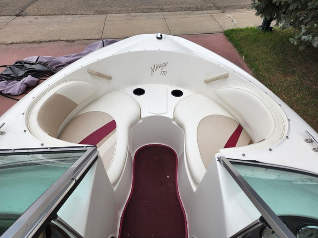 2000 Invader Mirage 170 Boat and Trailer  in Powerboats & Motorboats in Red Deer - Image 4