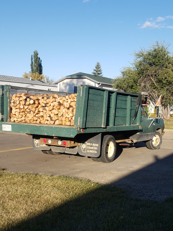 Firewood free delivery edmonton and surrounding areas. in Fireplace & Firewood in St. Albert - Image 4