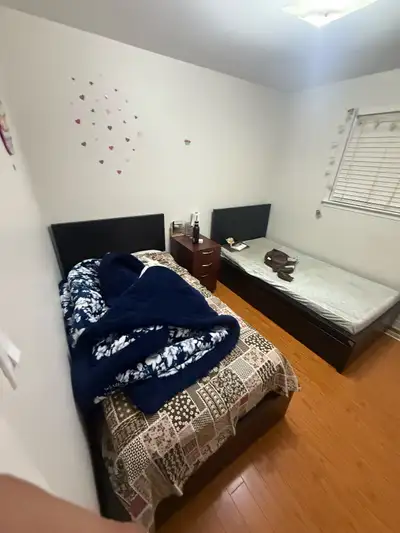 Detached Upper-Level Unit for Rent – $550 All Inclusive in sharing (Girls Only) • 4-minute walk to M...