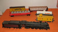 HO Scale Train Loco 2-6-4- & Coal Tender 5 Cars - Runs G. Smoker