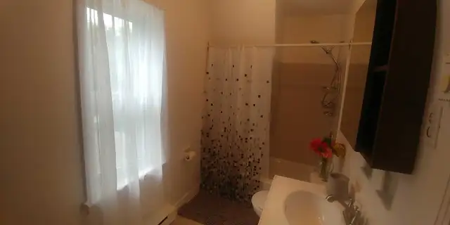 Chambre à louer in Room Rentals & Roommates in Sherbrooke - Image 4