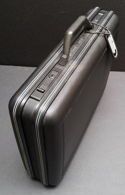 New Black Edimax Briefcase w Combination & Key Locks REDUCED! in Other Business & Industrial in City of Toronto - Image 2