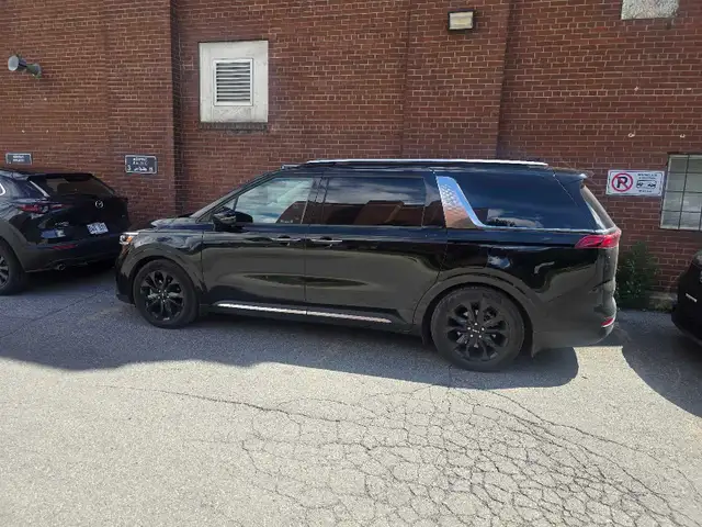ride share from Montreal airport to Oshawa ON