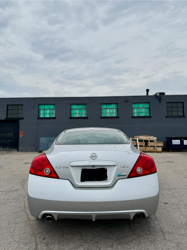 2012 Nissan Altima Coupe in Cars & Trucks in City of Toronto - Image 3