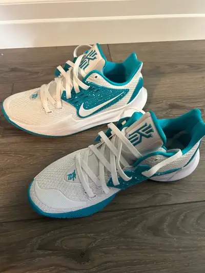 Nike kyrie 3s, View more