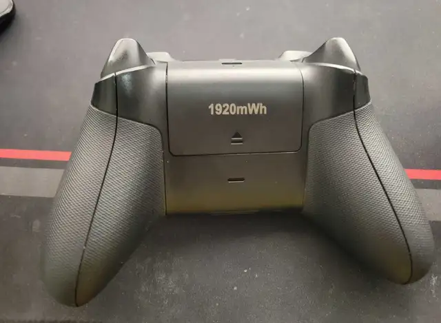 Xbox Series X Halo Infinite Limited Controller64661853144833121