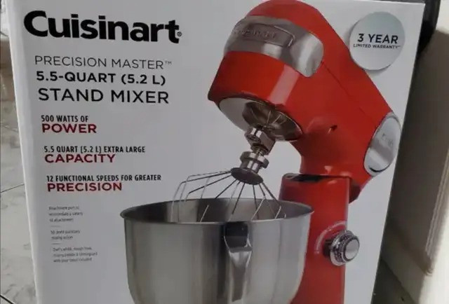 Cuisinart Stand Mixer 5.2L (RED) in Processors, Blenders & Juicers in City of Toronto