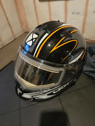 Snowmobile Helmet Hinge Style CKX DOT XXL. Heated Visor. No chord. Pick up Listowel