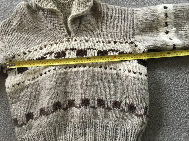 Cowichan Siwash Pullover Wool Sweater in Other in Lethbridge - Image 3