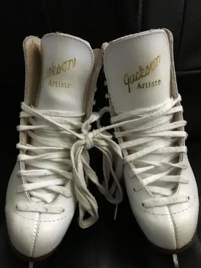 Jackson Artiste Ladies Figure Skates - Size 4 Medium, View more