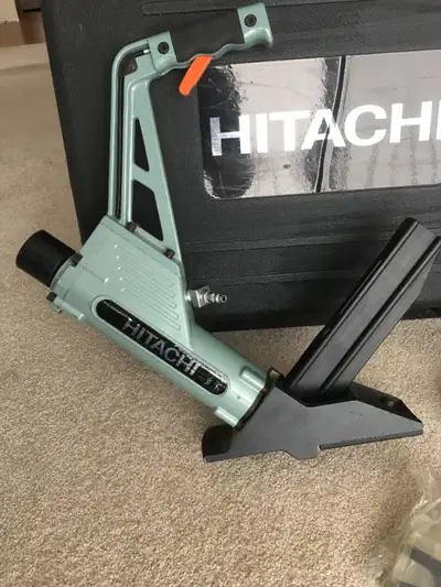 PRICE DROPPED - - METABO / HITACHI N5009AF FLOORING STAPLER Like new condition ... Only used for one...