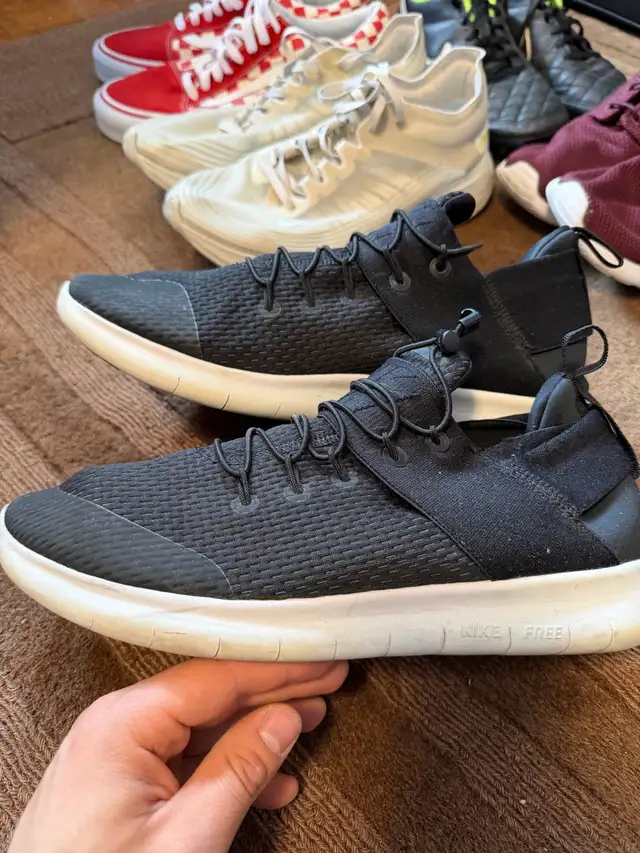 men’s shoes size 9.5 and size 10 in Men's Shoes in Markham / York Region - Image 4